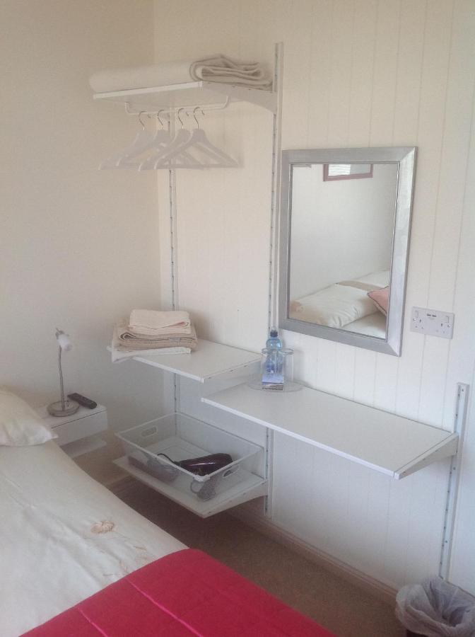 The Wave Bed & Breakfast Galway Eksteriør bilde