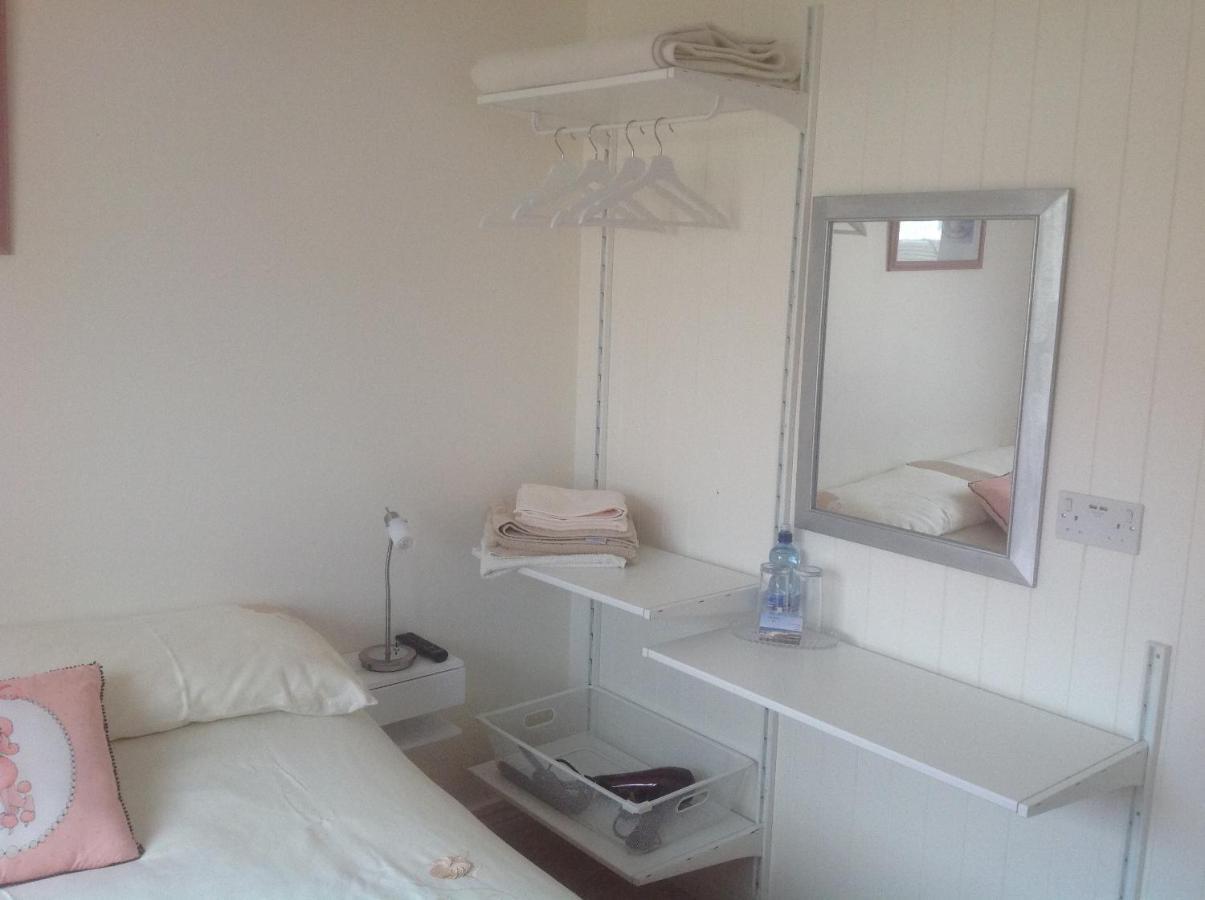 The Wave Bed & Breakfast Galway Eksteriør bilde