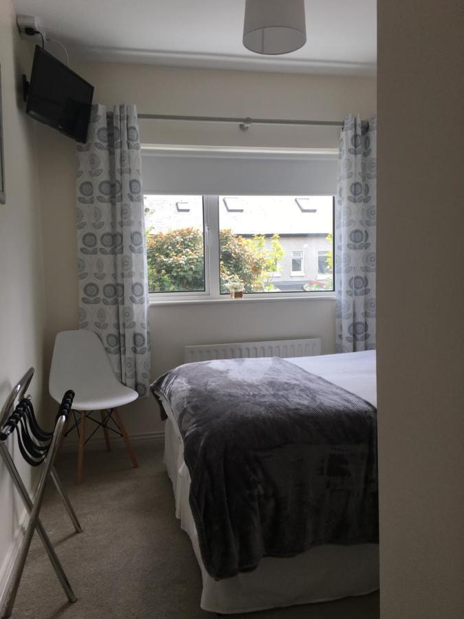 The Wave Bed & Breakfast Galway Eksteriør bilde
