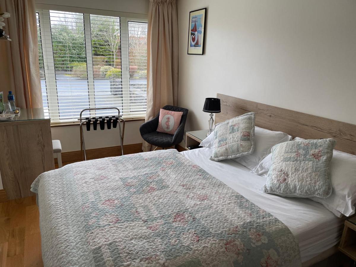 The Wave Bed & Breakfast Galway Eksteriør bilde
